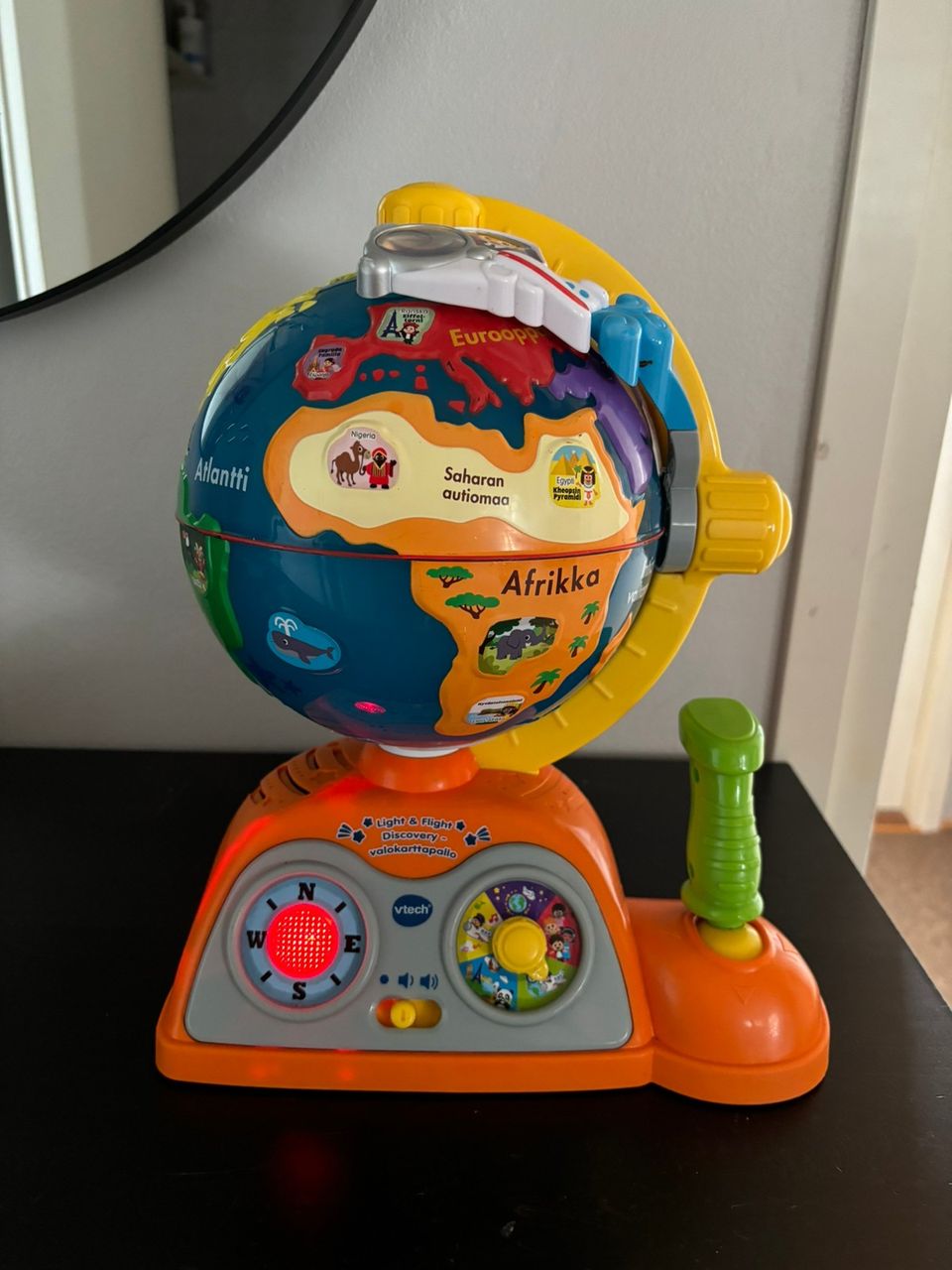 VTech Discovery interaktiivinen maapallolelu