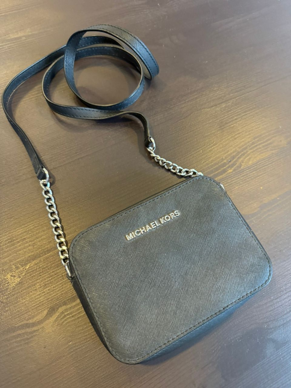 Michael Kors cross body mini