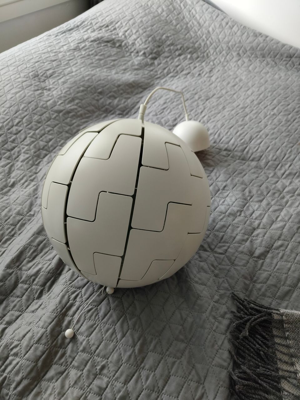 Ikea deathstar PS 2014 valkoinen/turkoosi 35cm halkaisija