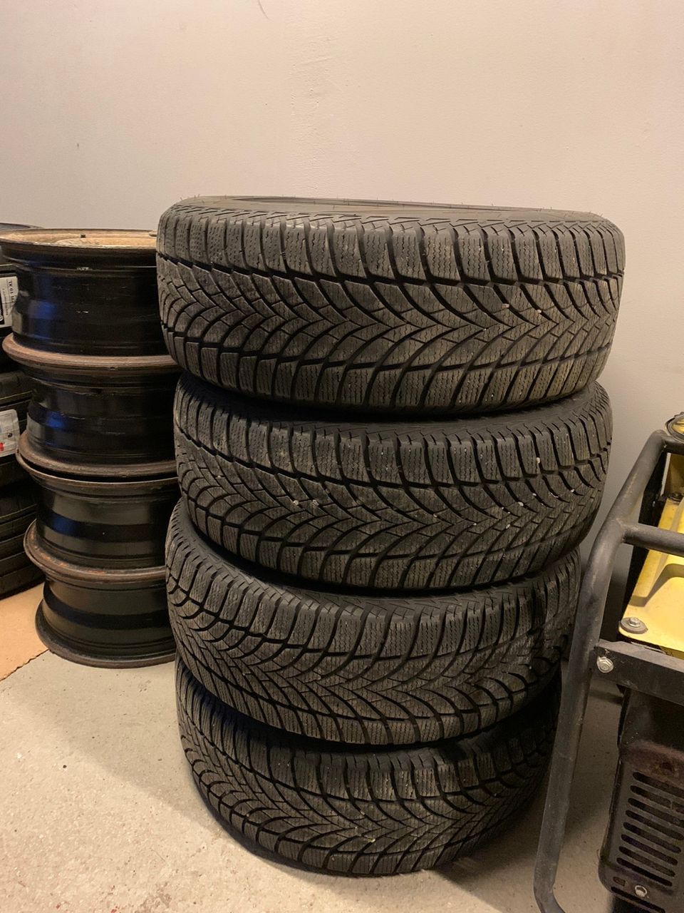 Goodyear ultraGrip 2 kitkarenkaat