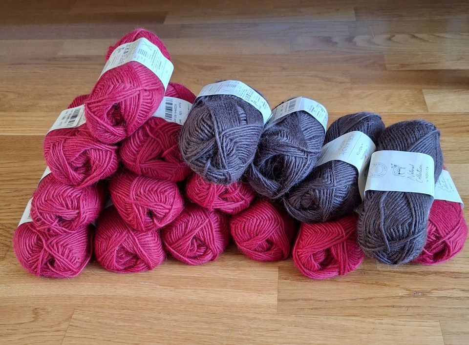 Novita Icelandic Wool Puolukka ja Runko 16 kerää