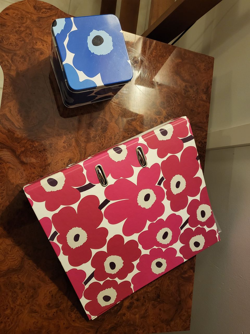 Marimekko Unikko purkki + kansio