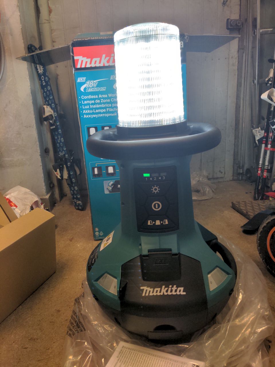 Makita dml810 raksavalaisin