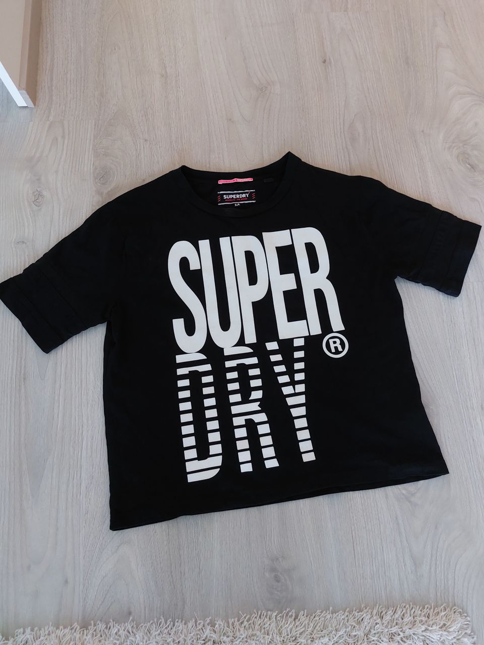 Naisten Superdry paita koko M