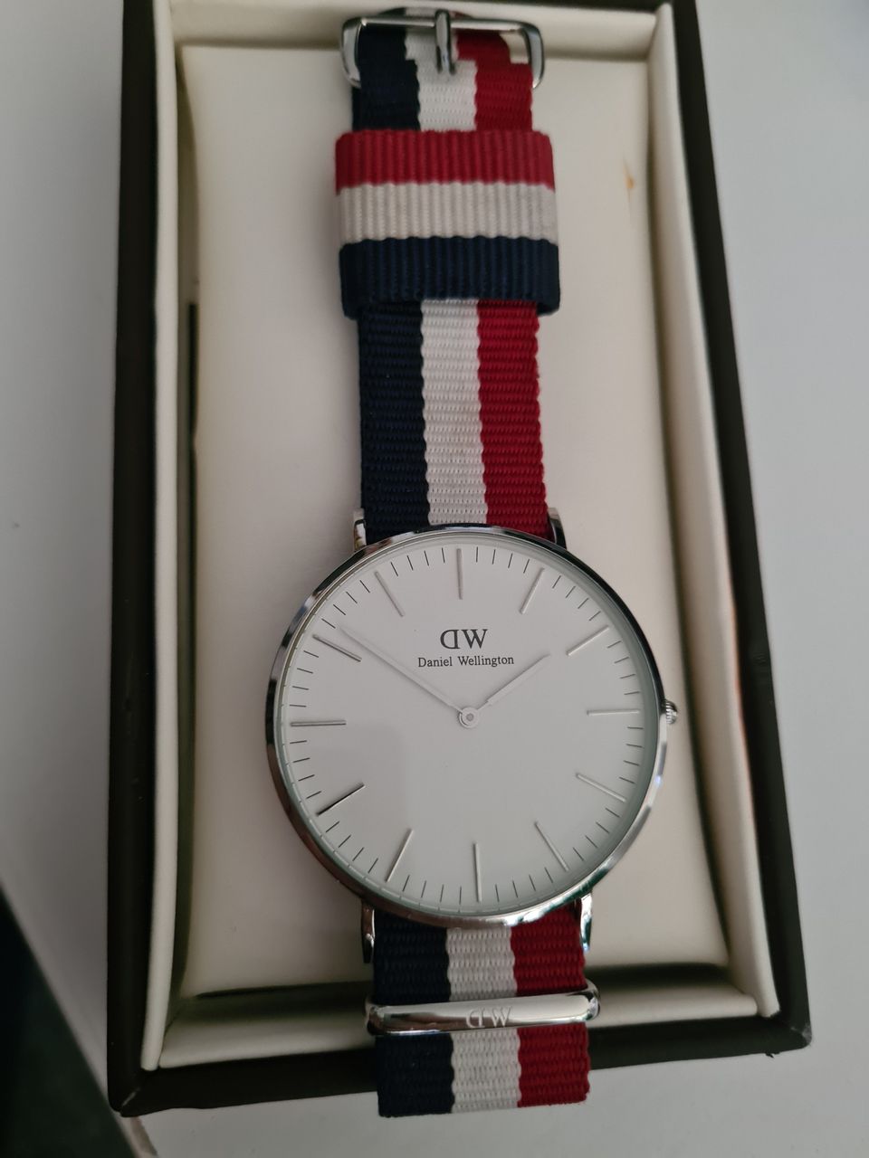 Daniel Wellington Kello Tori 2972