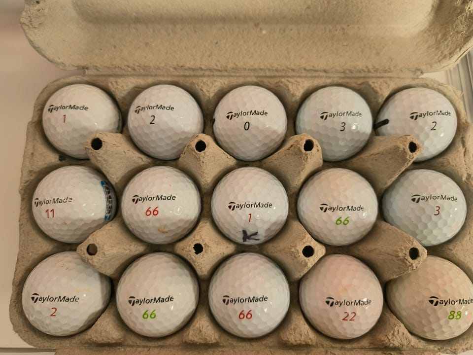 Wilson Staff golf palloja Tori