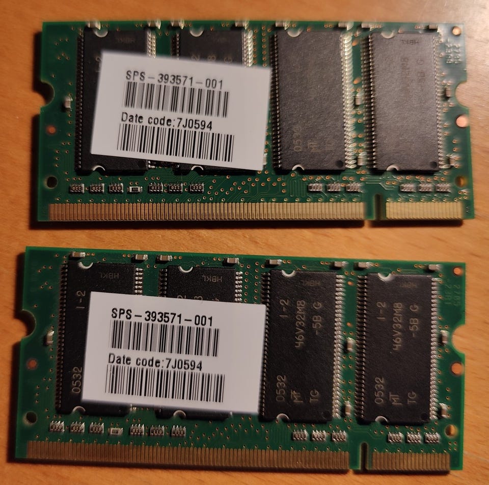 Micron 256MB DDR-333 MT8VDDT3264HG-335G3 SODIMM PC2700 NON