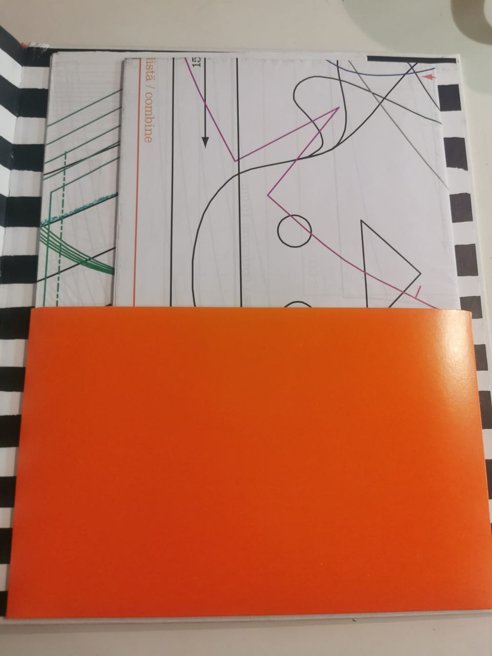 洋書 surrur tee oma marimekkosi SURRUR - Tee oma Marimekkosi