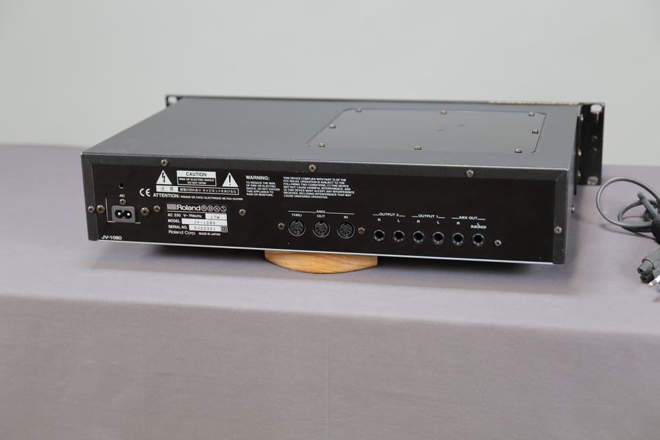 Roland JV-1080 3×EXPANSION Roland JV-1080 - Wikipedia