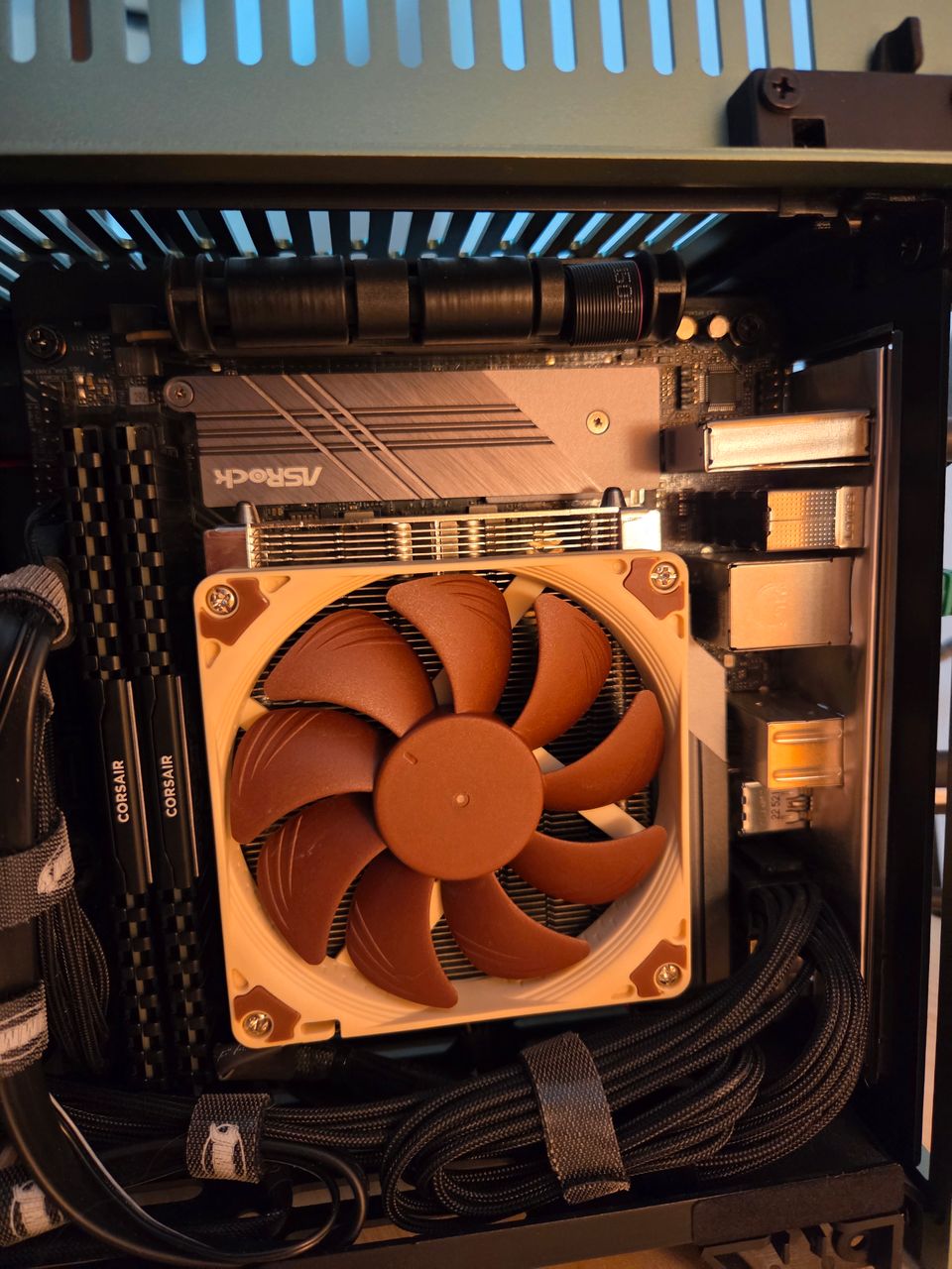 Ryzen 5 5600X | B550 ITX | 32GB 3200mhz | noctua jäähdytin