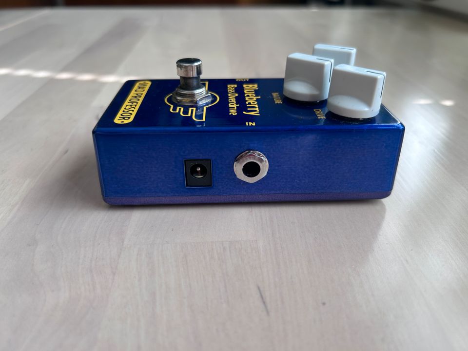 Mad Professor Blueberry Bass overdrive pedaali | Tori