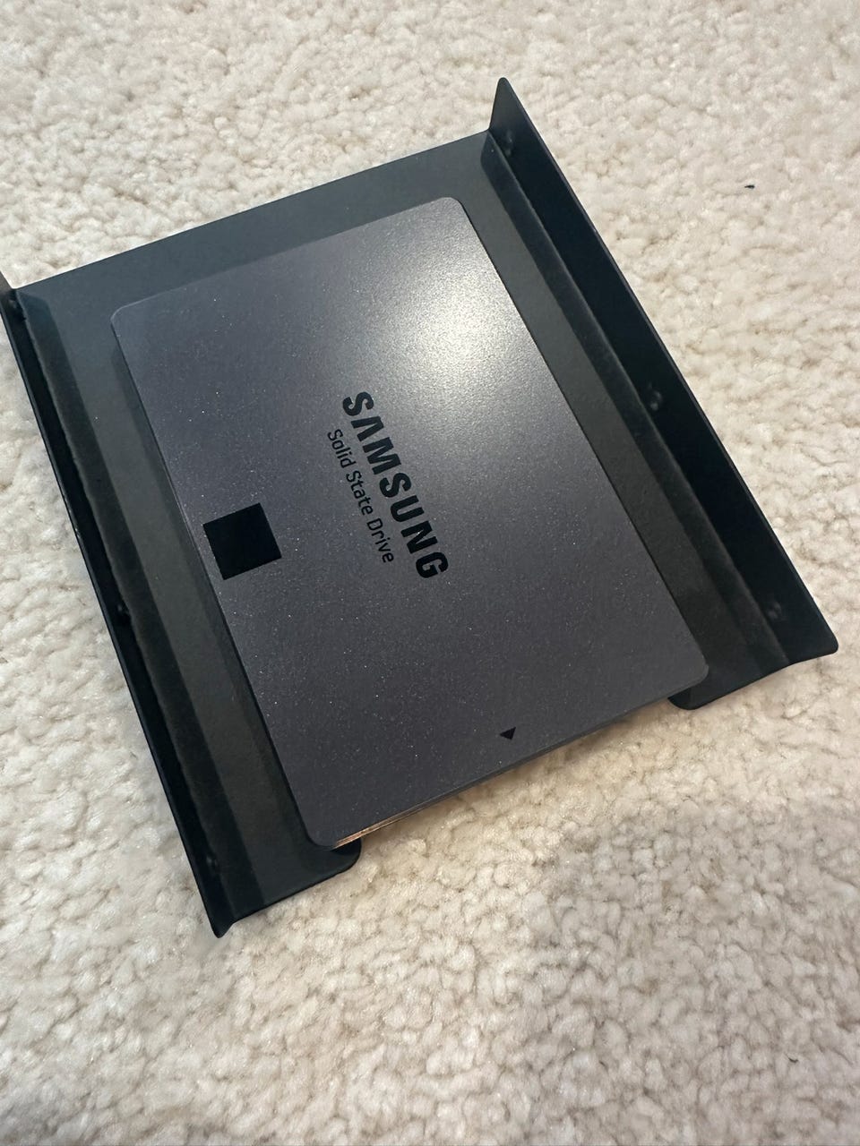 Samsung 840 EVO SSD – 120 GB, 2,5” SATA 3,5” adapteri Tori