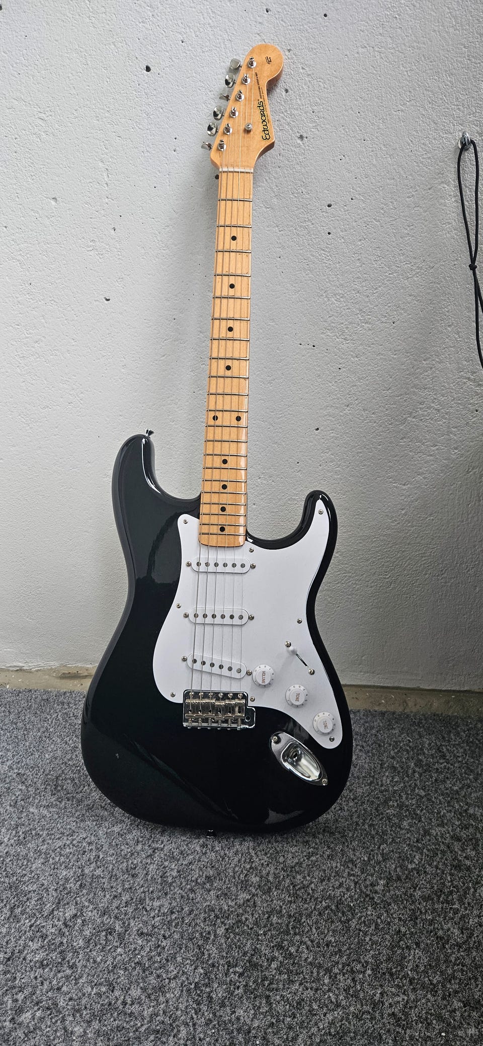 エレキギター　ESP EDWARDS E-ST-90ALR ESP Edwards E-ST-90ALR Vintage White Electric Guitar
