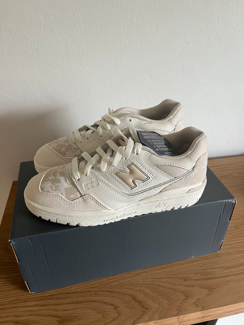 New Balance Animal Print -tennarit Tori