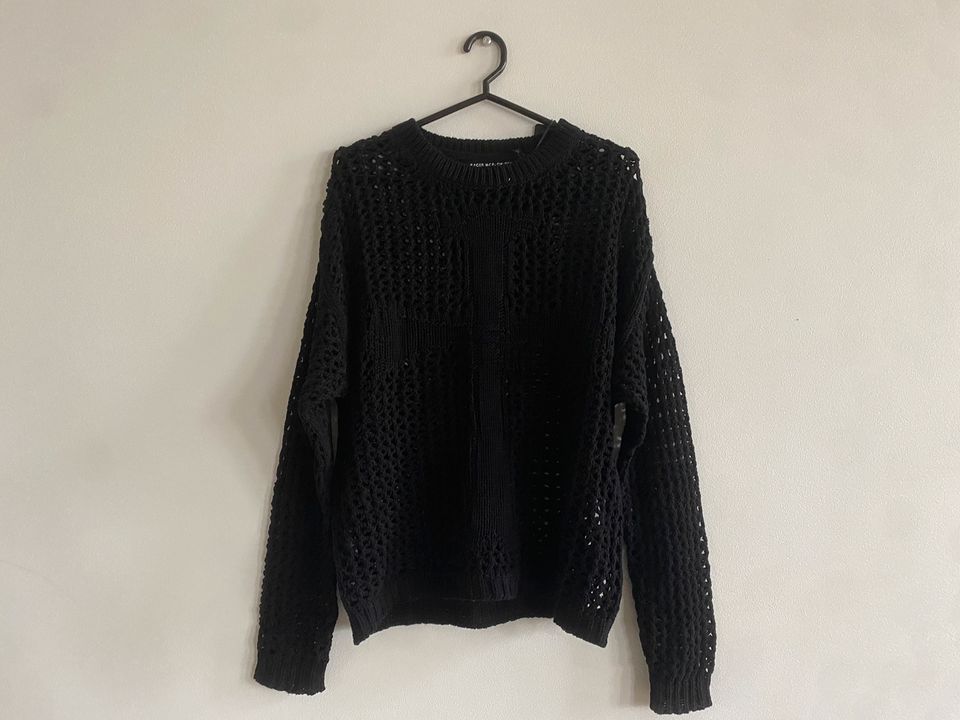 Racer Worldwide, Black Cross Net Sweater, size Small | Tori