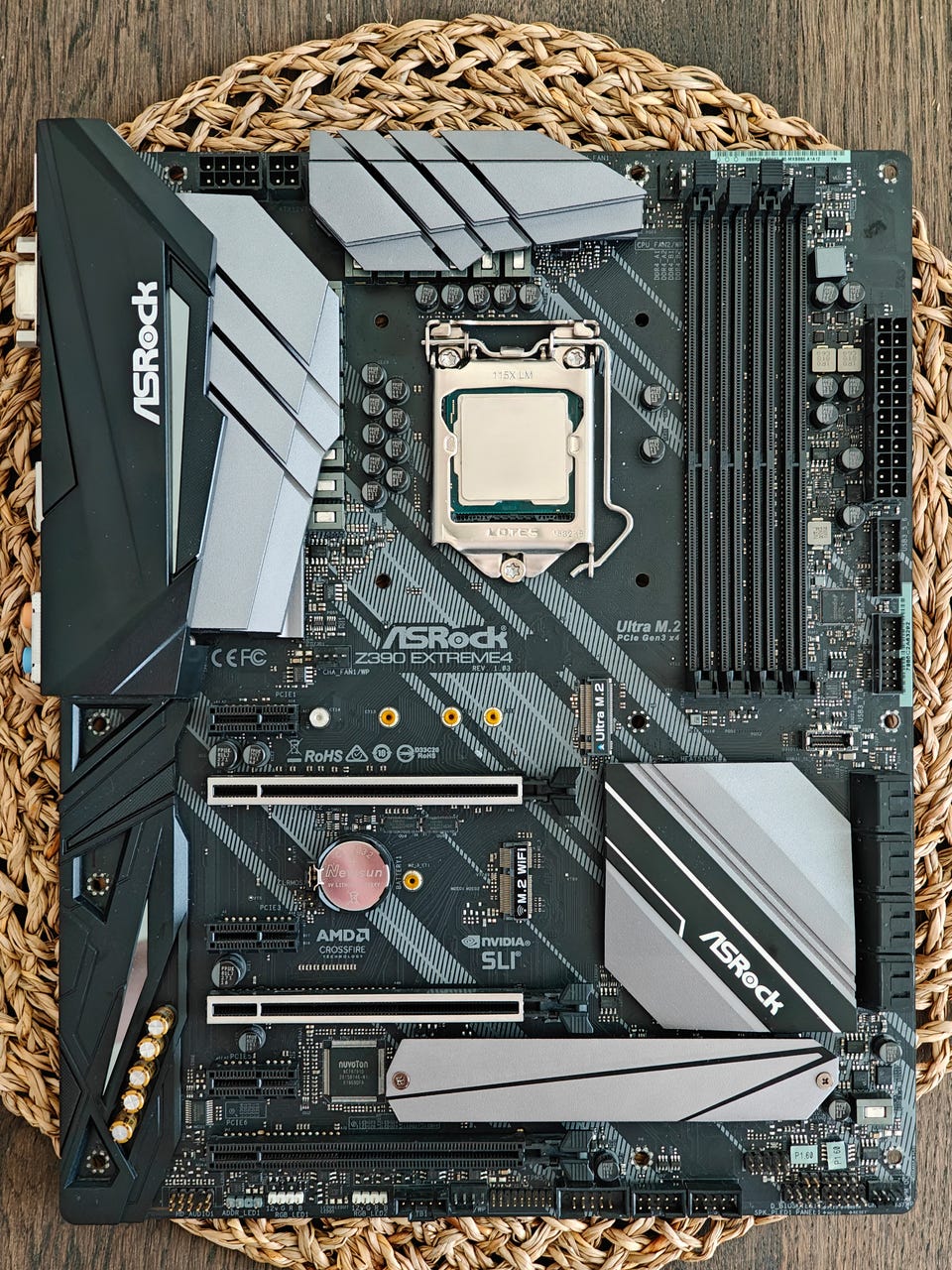 ASRock Z390 Pro4 + i5-9600K + 16GBメモリセット Z390 Pro4 | ASRock(アスロック) LGA1151 Intel Z390 ATX