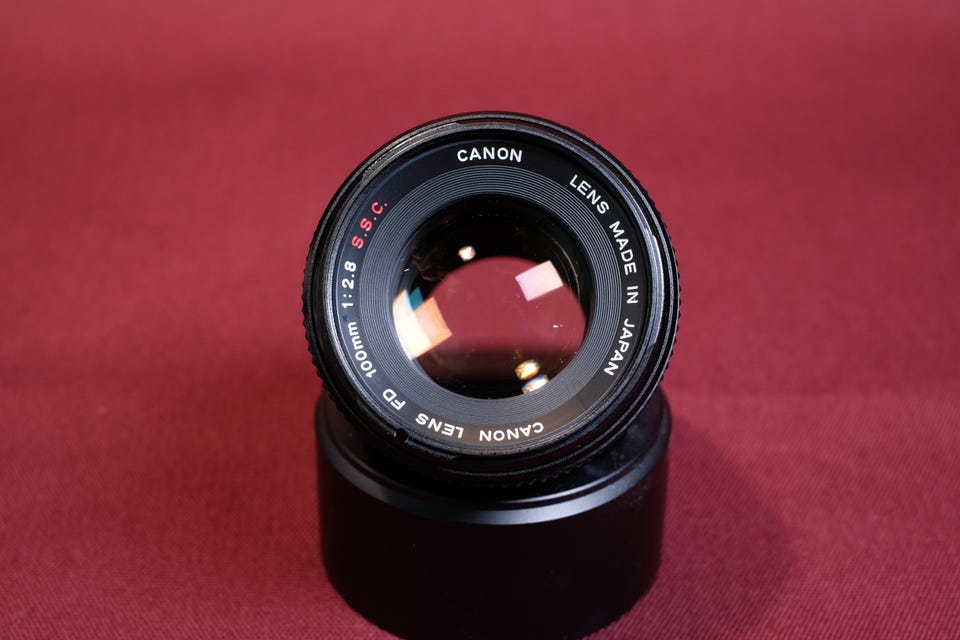 CANON FD 100mm F/2.8 S.S.C. レンズ @3778 File:Canon FD 100mm f-2.8 S.S.C. Lens (5770715554).jpg