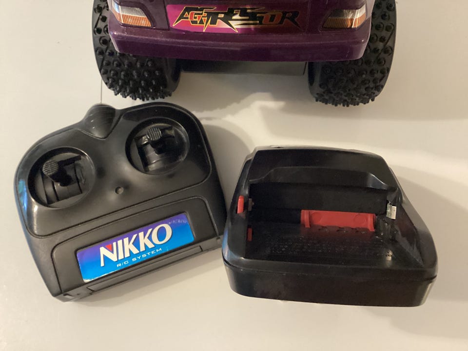 Nikko RC-auto, laturi ja ohjain Tori