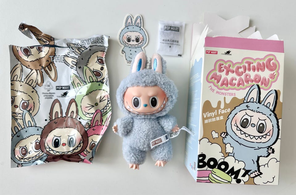 【正規品】Labubu Exciting Macaron Sea salt Sea Salt Coconut - The Monsters Labubu Exciting Macaron by