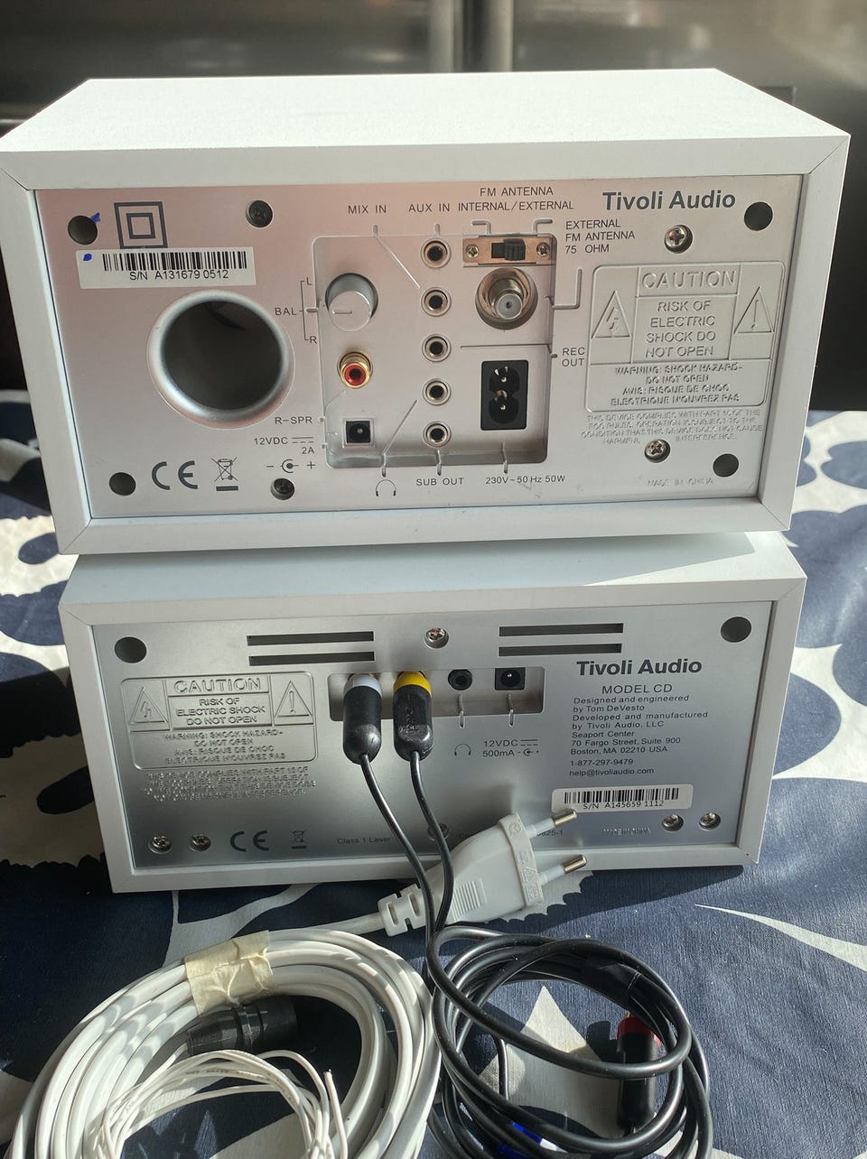 【Tivoli Audio】 model two、model CD M2DWHTLeft_2048x.jpg?v=1695909997