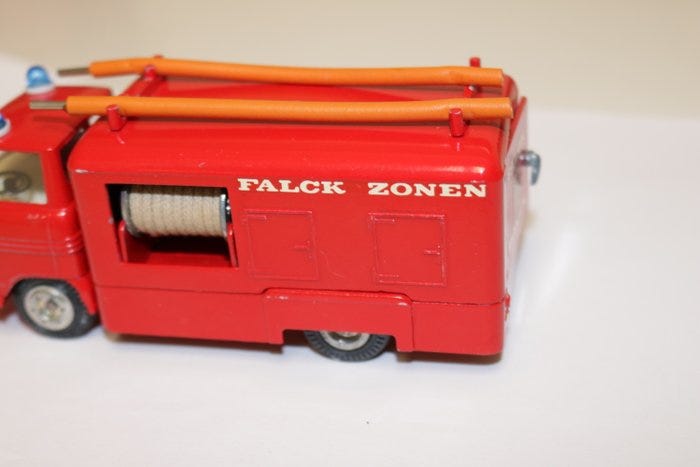 Tekno 1:43 - Pienoismallirekka - Tekno 459 Volvo Fire