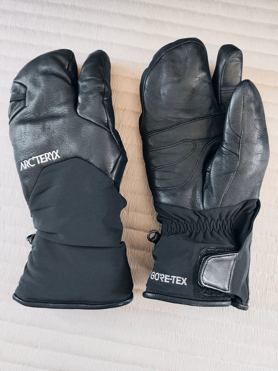 Arc'teryx Sabre Index Mitt -lasketteluhanskat (S, Black) | Tori