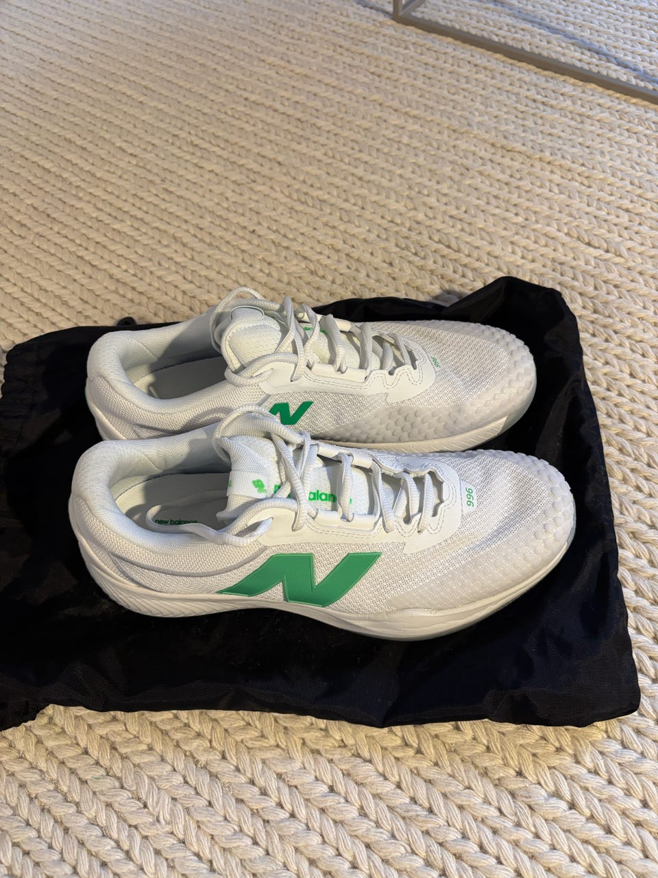 Balance Fuelcell New Balance 996 Fi New Balance Fuel Cell WCH996N5