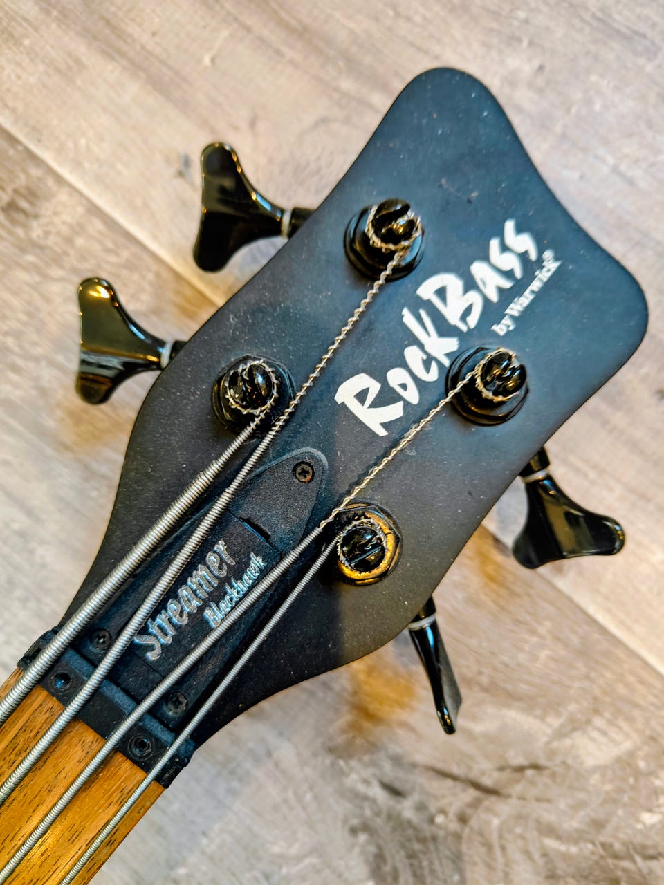 warwick rockbass streamer blackhawk | Tori