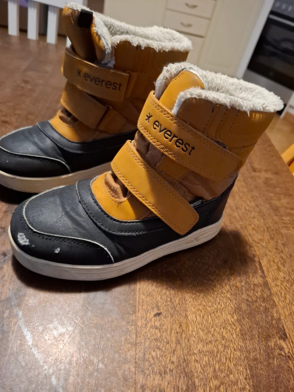 Everstin talvikengät 30/31 Tori