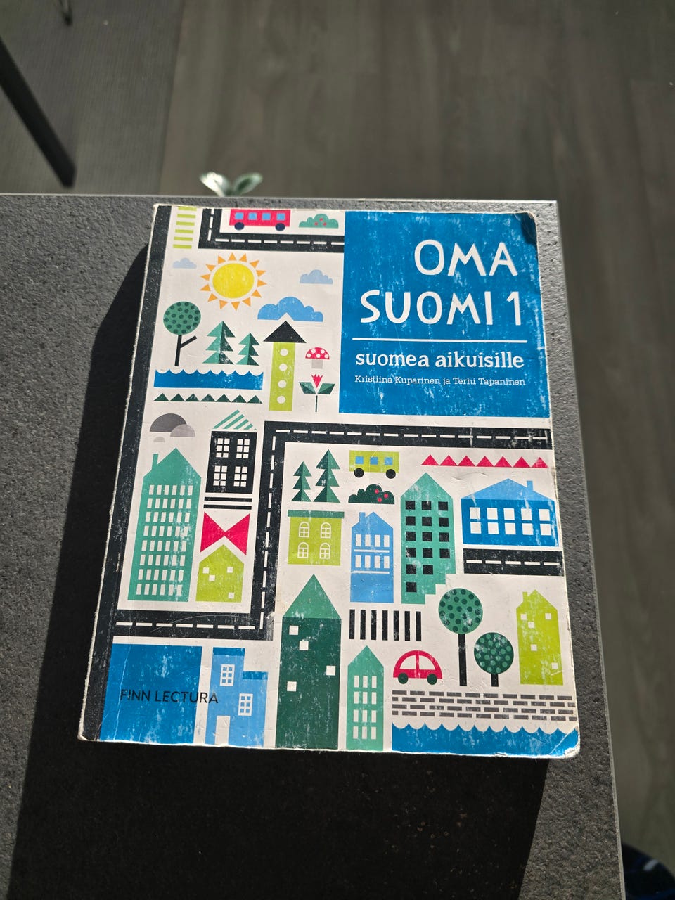 Oma Suomi 1 suomea aikuisille kirja Learn Finnish book 978-951-1