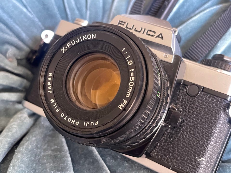 FUJICA AX-1 シルバー X-FUJINON 50mm F/1.9 FM 手抜きの下手なフジカAX-1で X-フジノンレンズを楽しもう～撮影日記