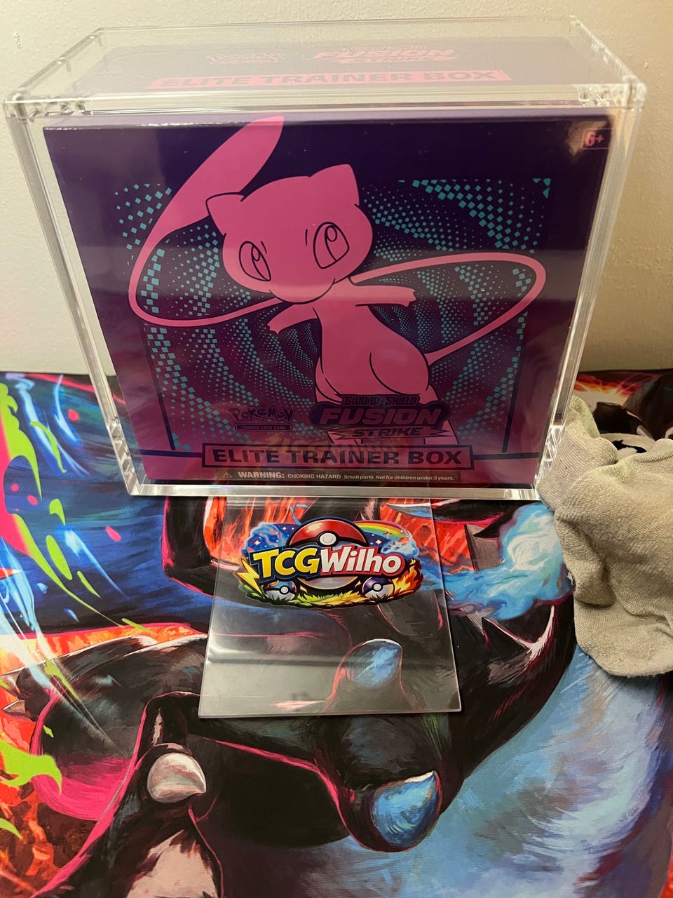 Pokemon Fusion Strike Elite Trainer Box (ETB) | Tori