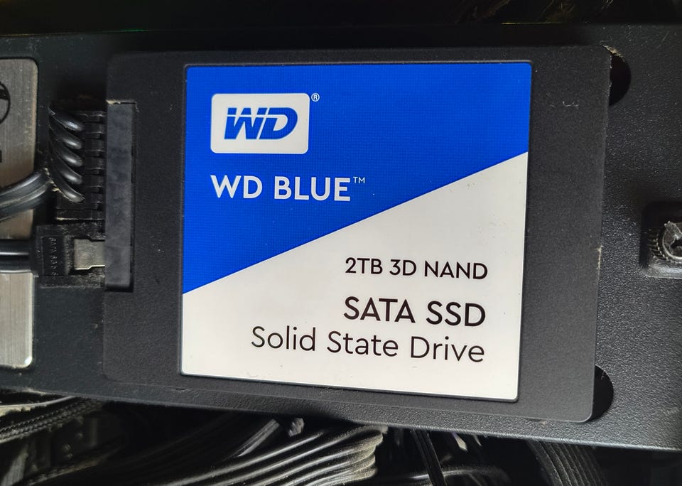 WD Blue 2TB 3D NAND SATA SSD -levy | Tori