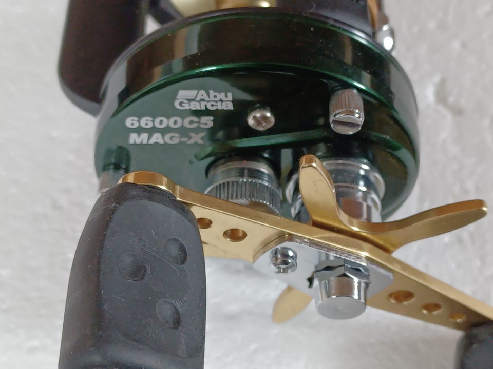 abu garcia ambassadeur 6600 c5 mag x Round Reel The super smooth Abu Garcia Ambassador C4 Classic Round Baitcast reels are perfect when your fishing requires a quick retrieve Ambassadeur 5600c5 Mag-X with Magtrax