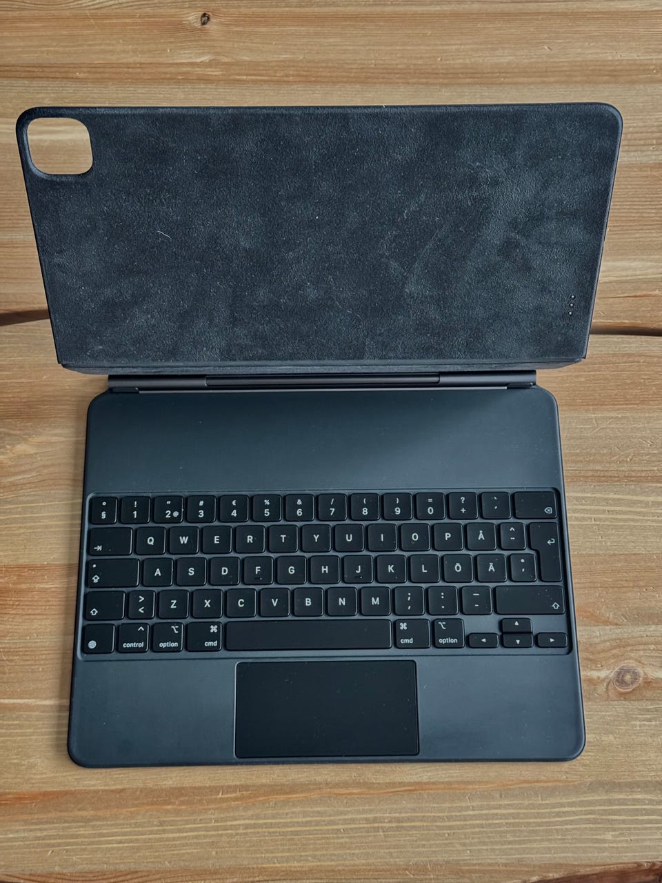 Apple Magic Keyboard A1998 iPad Pro 12.9” Suomi/Ruotsi - Siisti