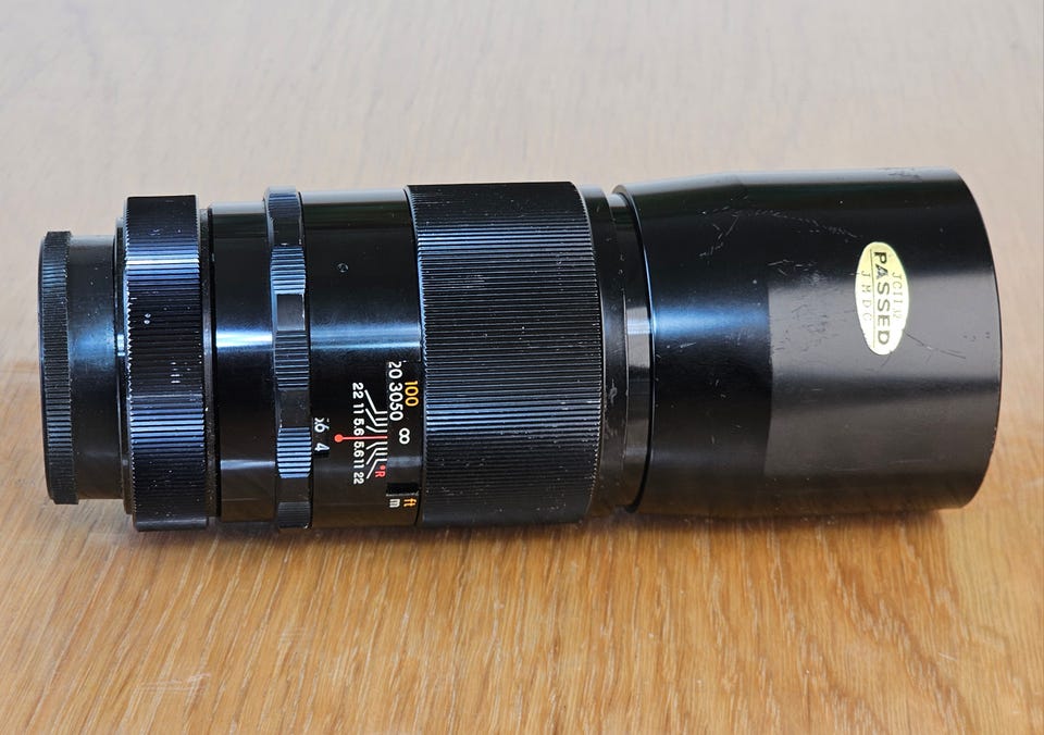 Yashica Auto Yashinon-DX 200mm f/4 - M42 Mount | Tori