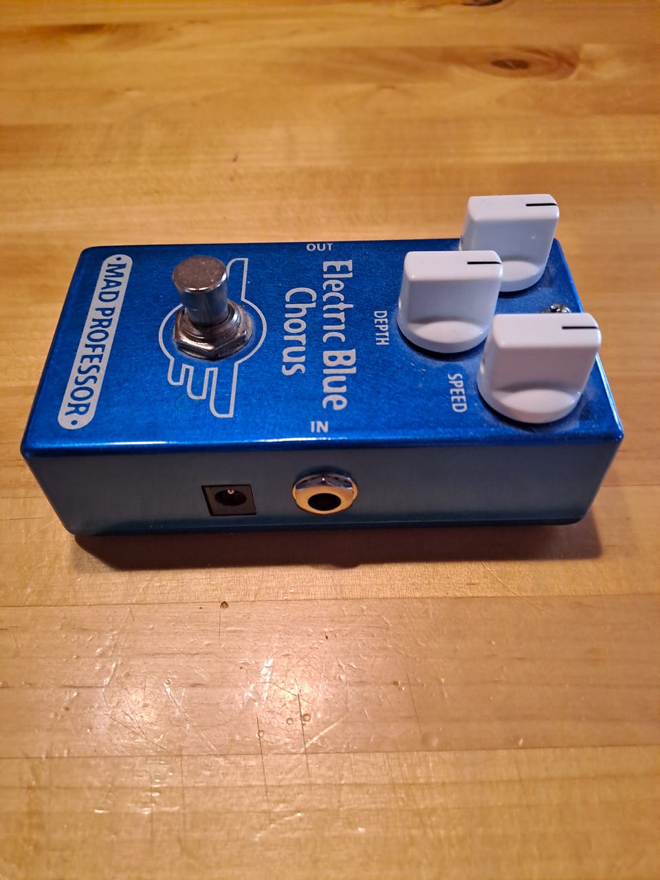 Mad Professor Electric Blue Chorus kitarapedaali | Tori