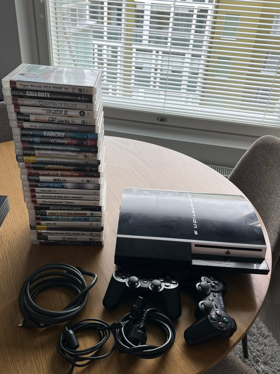 Tarjoa!! Myydään pakettina Ps3 (+pelejä), PS2 (+pelejä), Nintendo