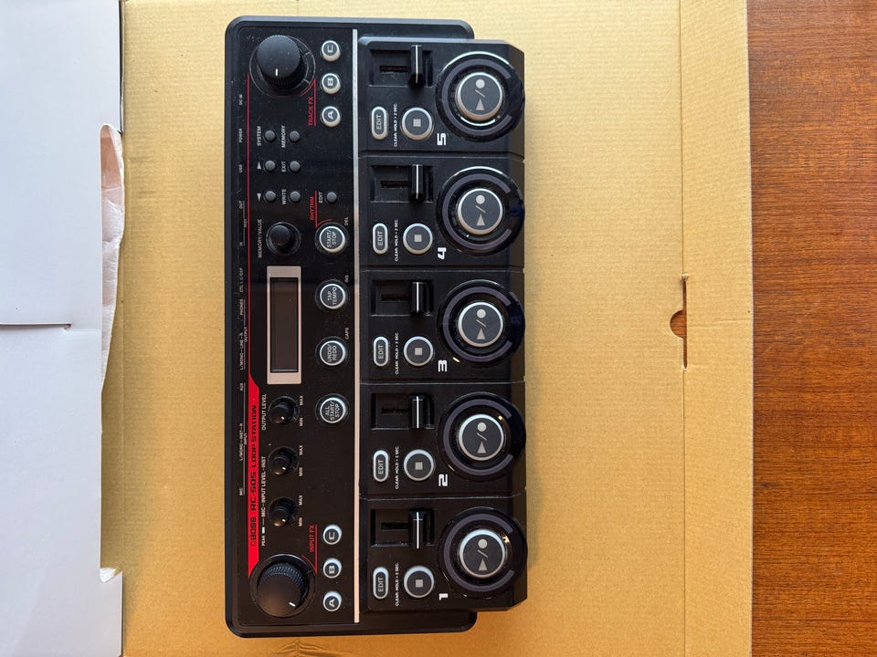 Boss RC-505 Loop Station + Shure SM58 + alkuperäinen laatikko