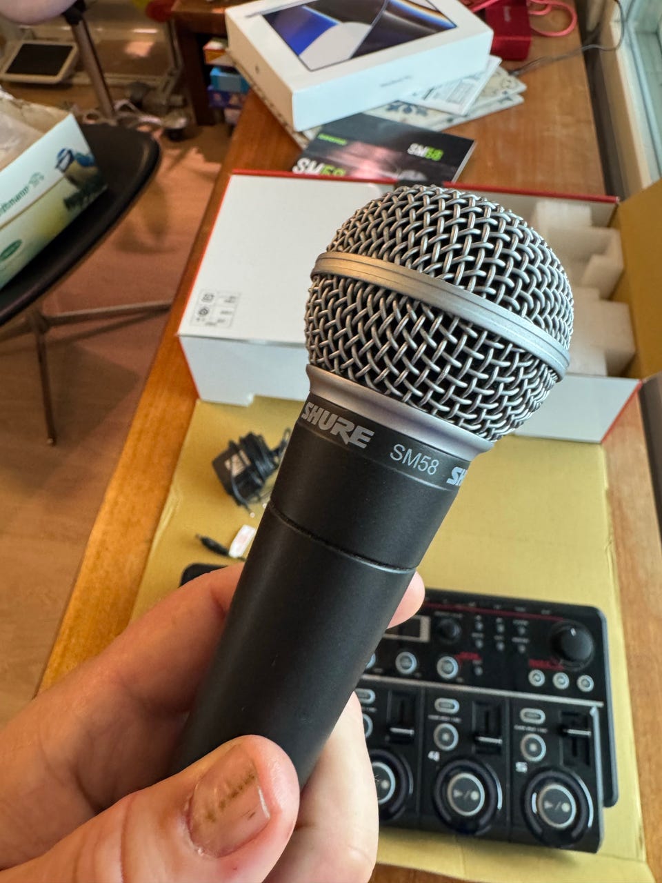 Boss RC-505 Loop Station + Shure SM58 + alkuperäinen laatikko