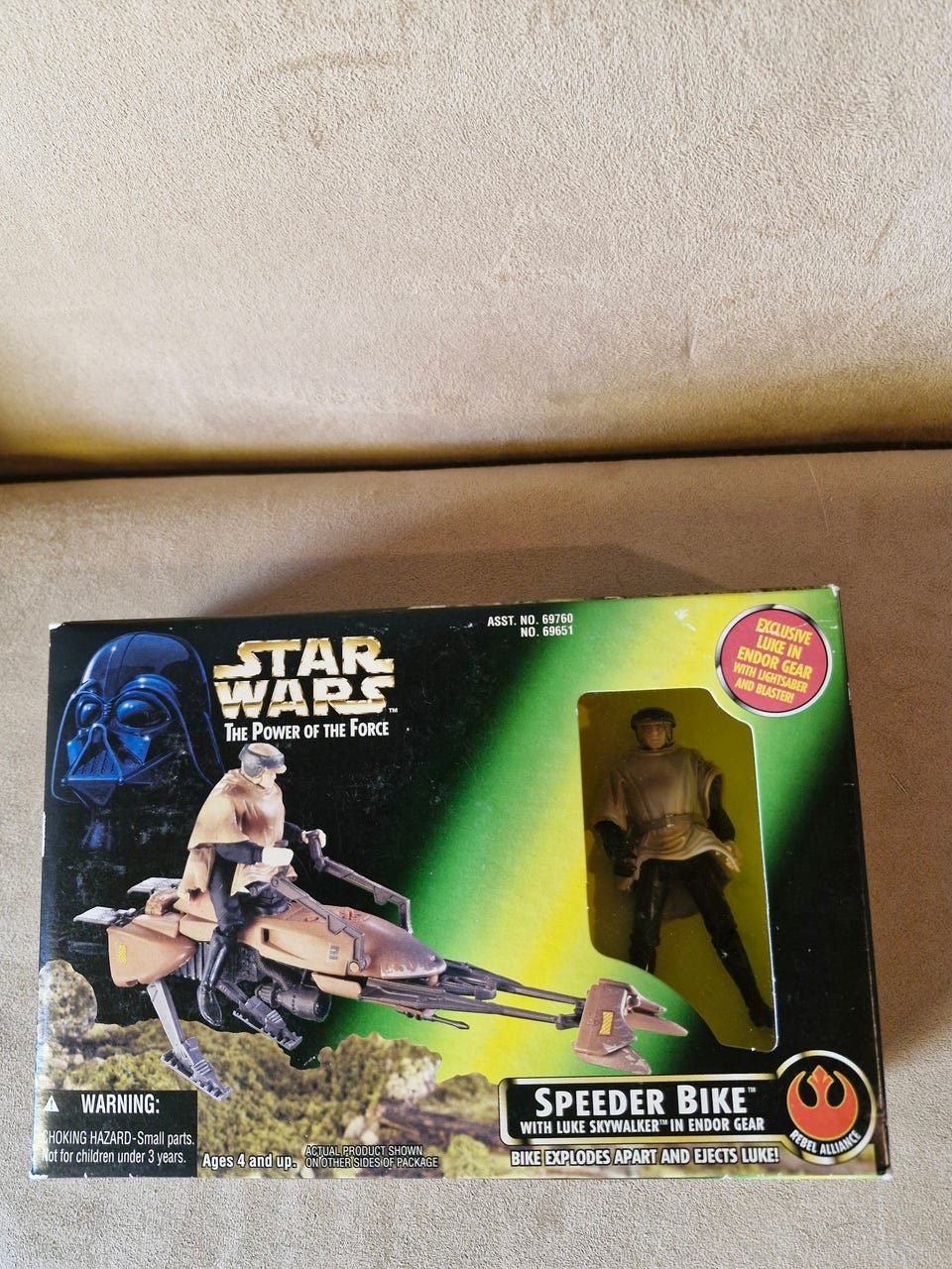 Star wars the power of the force speeder bike with luke skywalker