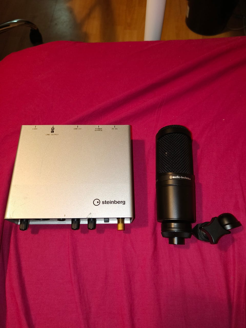 Steinsberg UR12 USB audio interface ja AT2020 XLR mikrofoni | Tori