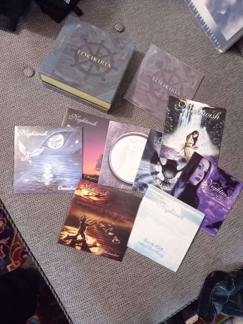 Nightwish lokikirja box | Tori