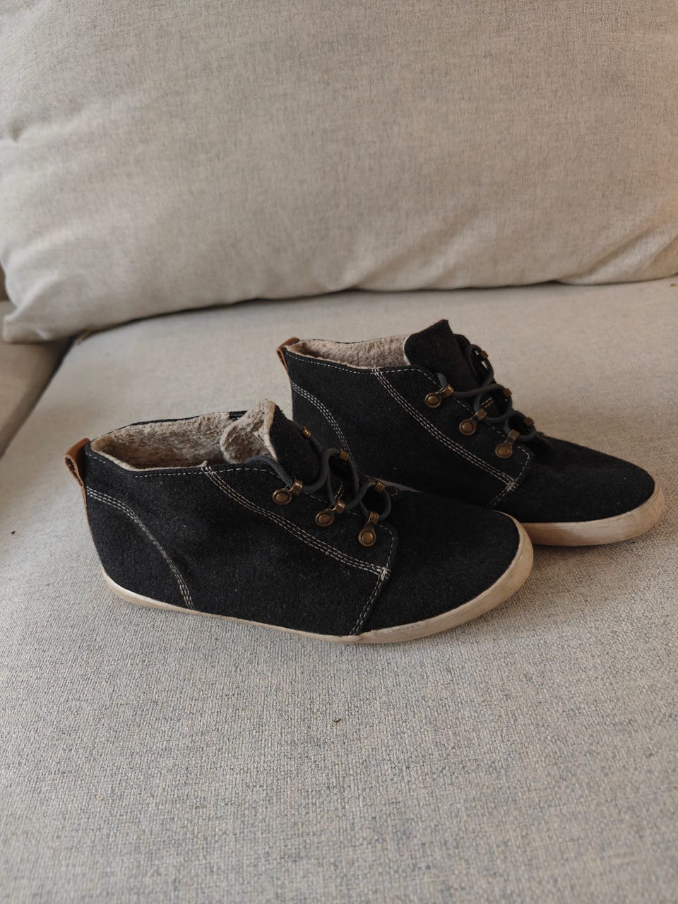 Fred Perry, Fred Perry lampaanvillaiset kengät