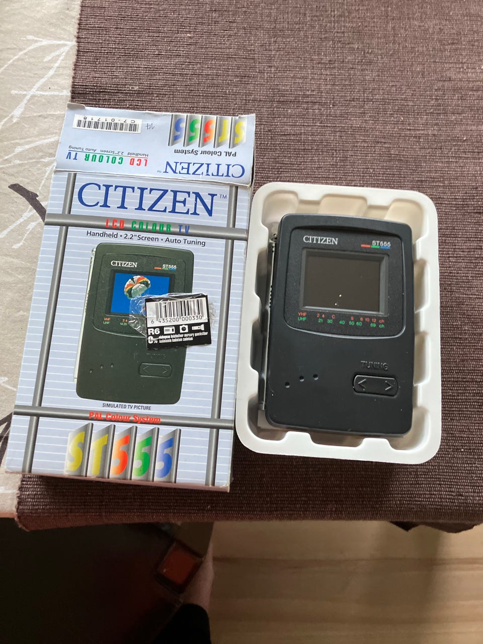 Citizen ST555 taskukokoinen värillinen LCD-TV | Tori