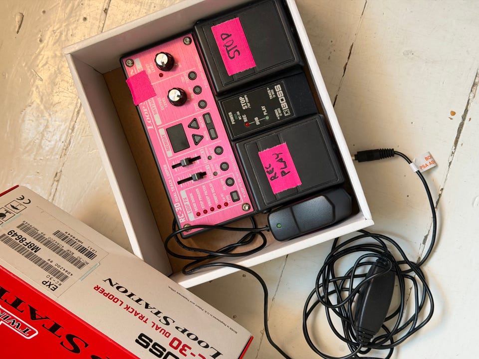 Boss RC-30 Loop Station | Tori