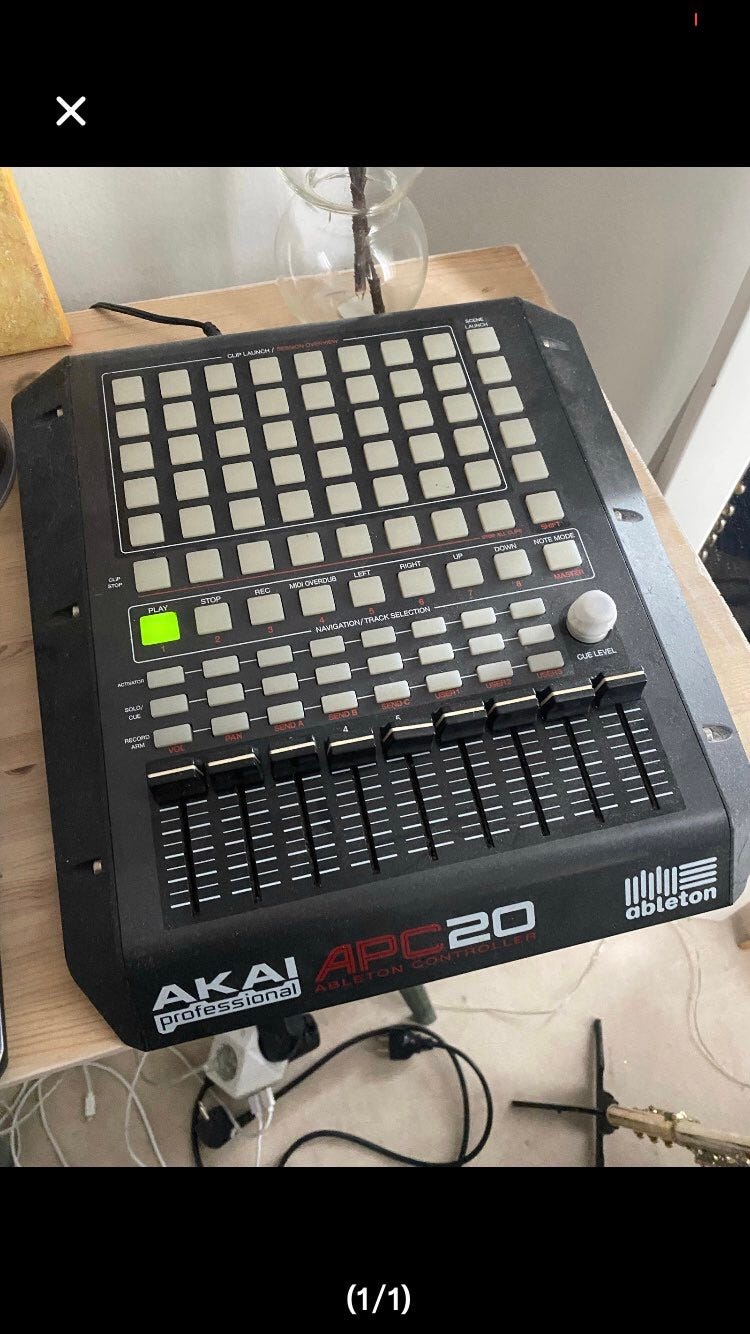 Akai APC20 Ableton MIDI-ohjain | Tori