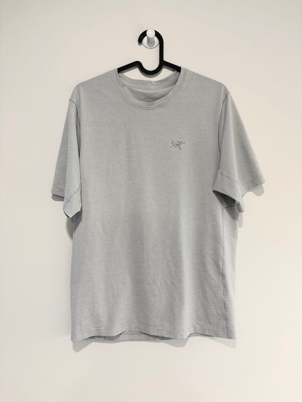 Arc'teryx, Arc'teryx tekninen t-paita, vaaleanharmaa, koko XS