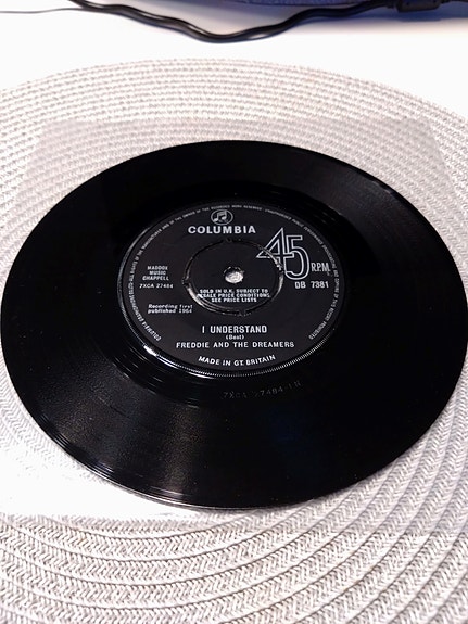 Freddie and The Dreamers 7" I understand