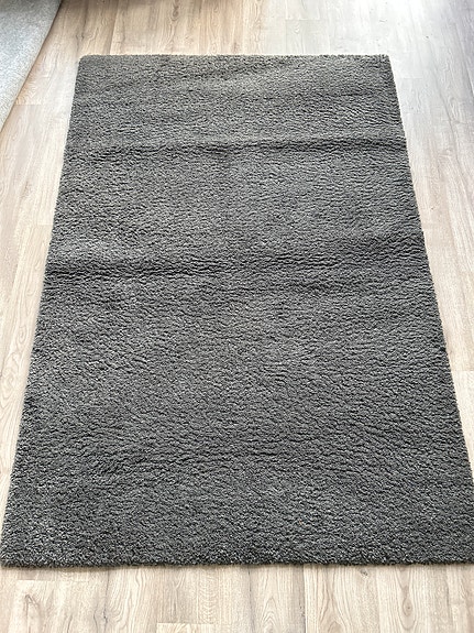 Pehmeä harmaa matto 130x195 cm